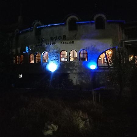 Bumbar Etno Dvorac Hotel Tekija  Exterior foto